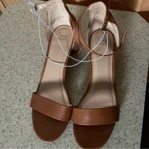 New Brown women shoes